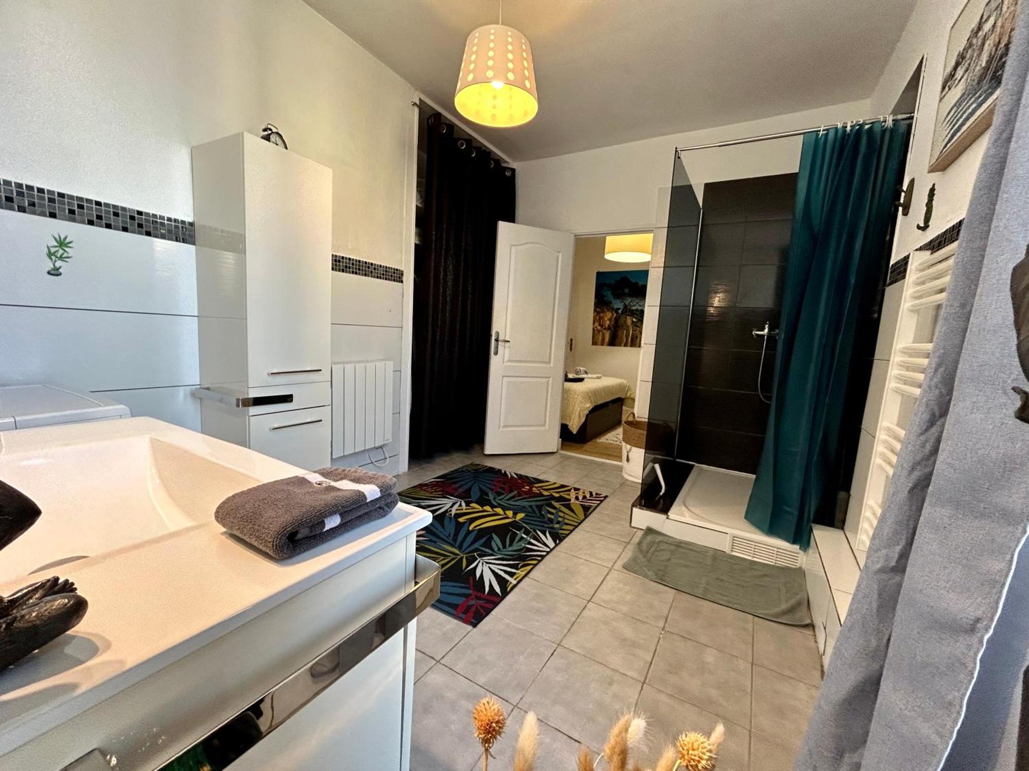 Le Cocon De Louise-Vieux Port Apartment Марсилия Екстериор снимка